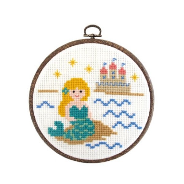 画像1: (op7340)オフホワイト　刺繍キット【人魚姫】　 初心者でも簡単 　マーメイド　アンデルセン 童話　物語　オリンパス　額　ミニ額　手作り　クロス ステッチ　手芸 (1)