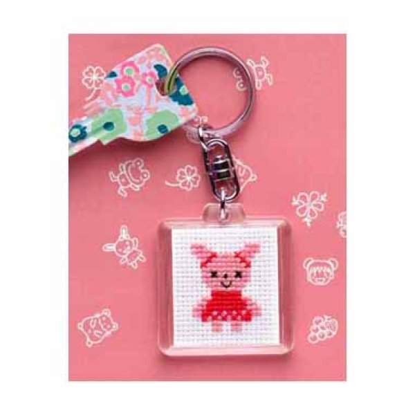 画像1: (opKS-38)　刺繍キット【 ウサギ 】　動物 うさぎ　兎　キーホルダー 初心者でも簡単 　額　ミニ額　手作り　クロス ステッチ　初級　手芸 (1)