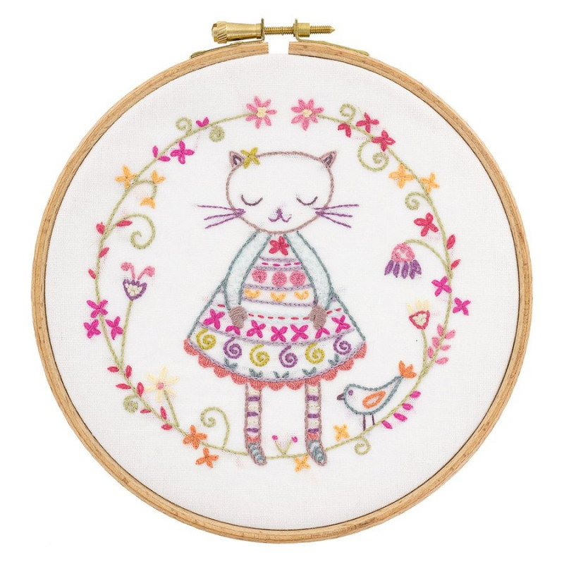 by70404)初心者向け 刺繍キット フランス製 猫の可愛いヴィオレット